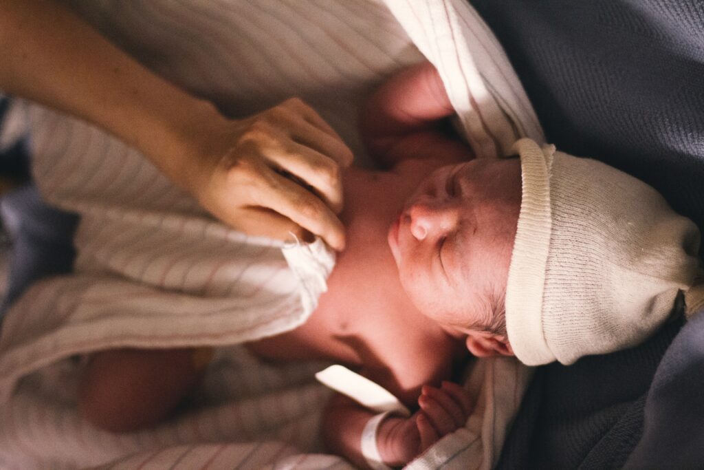 pasgeboren baby en slapen